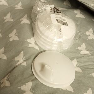 NEW, 4  Tupperware Sippy White Plastic Lids
